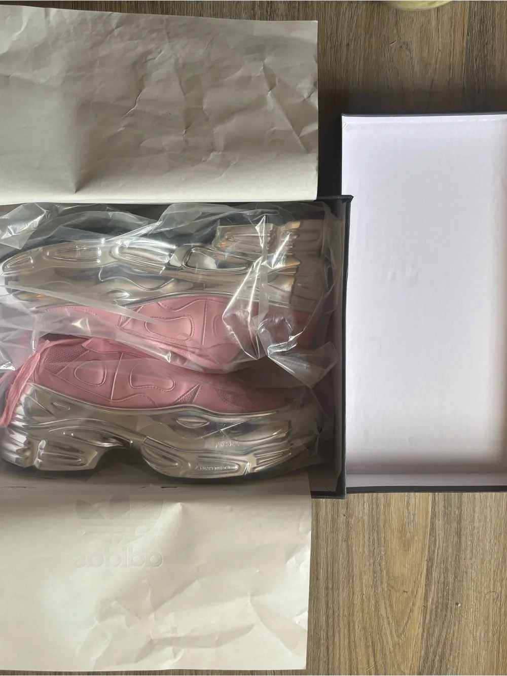 Dessiner collab sneackers silver metalic new - Picture 3 of 10